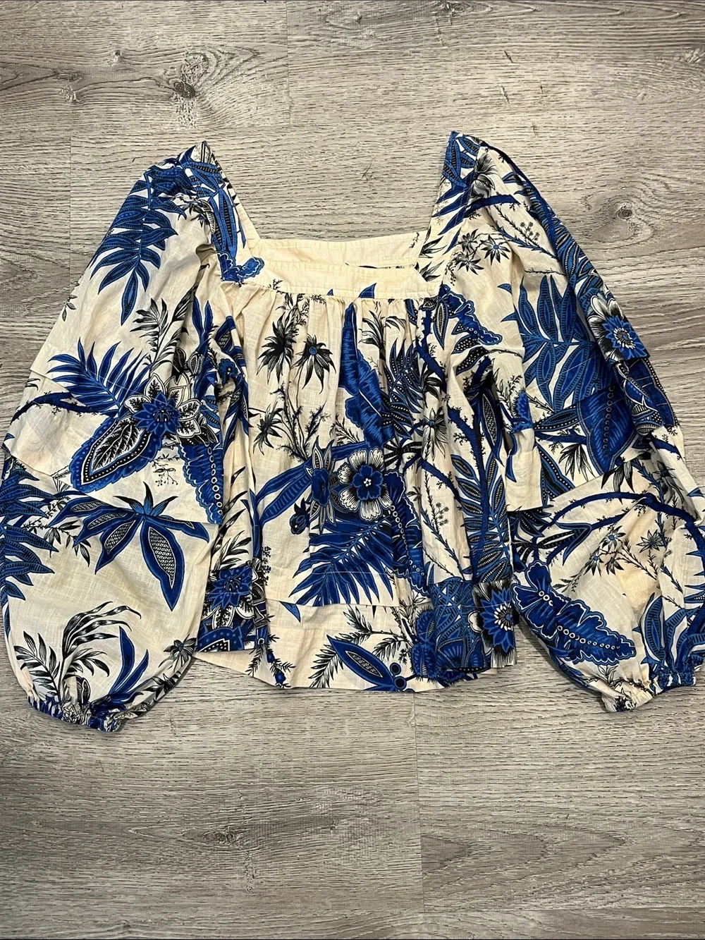 Banana Republic Cream and Blue Floral Square Neck Puff Sleeve Blouse 100% Cotton